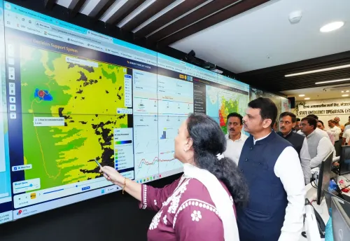 CM Fadnavis Reviews Maharashtra Disaster Control Room on Alert