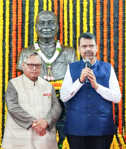 CM Fadnavis Unveils Jawaharlal Darda Bust Near BSE, Mumbai
