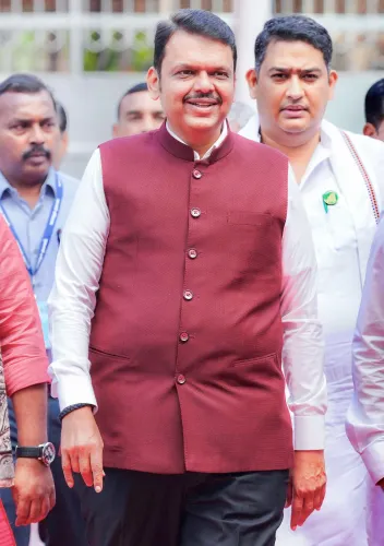 CM Fadnavis Calls on Stranded Maharashtra Citizens to Use Official Channels and Helpline