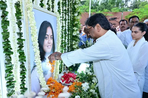 CM Hemant Soren condoles death of young Deepika's daughter