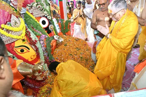 CM Hemant Soren, Governor Gangwar flag off Rath Yatra in Ranchi