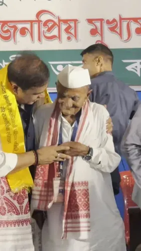 CM Himanta Meets Assam Freedom Fighter in Heartfelt Interaction