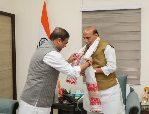 CM Himanta meets Rajnath Singh, seeks Assam role in defence