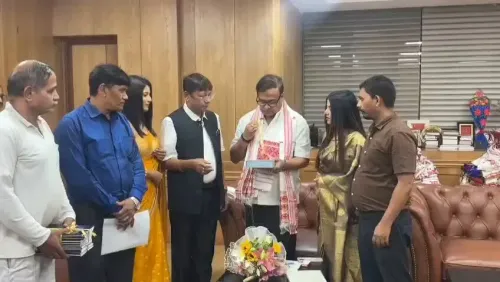 CM Himanta unveils Munna Ahmed's novel in Guwahati