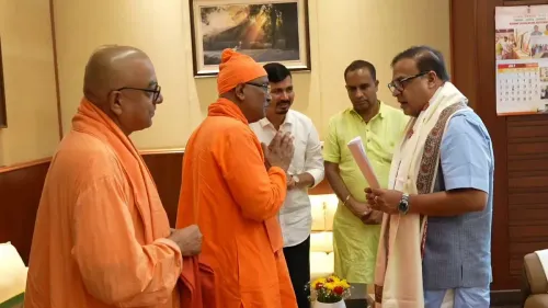 CM Himanta visits Guwahati Ramakrishna Mission Ashram