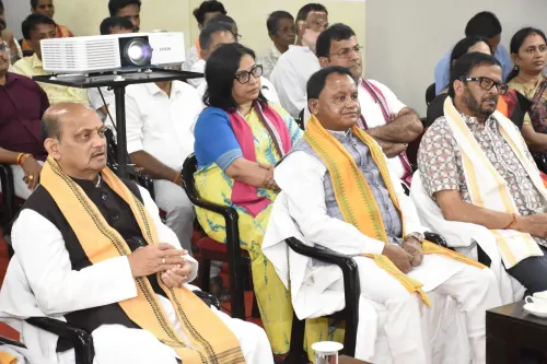 CM Majhi joins Mann Ki Baat, backs Vocal for Local push