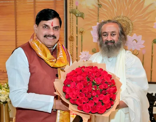 CM Mohan Yadav Meets Sri Sri Ravi Shankar in Bengaluru