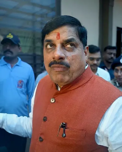 CM Mohan Yadav Reviews Flood Rescue Ops, 527 Saved in MP