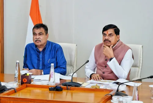 CM Mohan Yadav Reviews MP Highway Projects With Gadkari