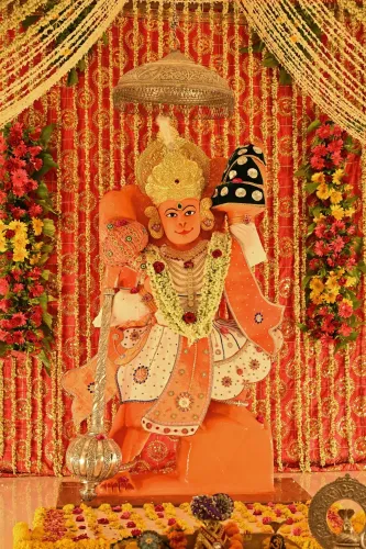 CM Mohan Yadav Seeks Blessings at Indore's Pitareshwar Hanuman Temple