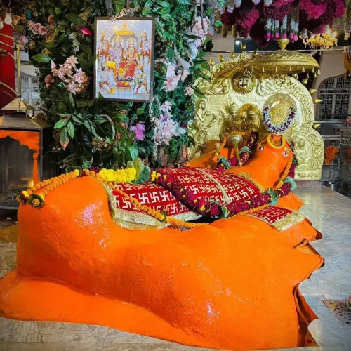 CM Mohan Yadav Seeks Blessings of Jamsawali Hanuman, Chhindwara