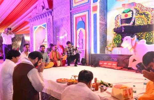 CM Nayab Saini visits Kanwar camp in Gurugram, blesses pilgrims
