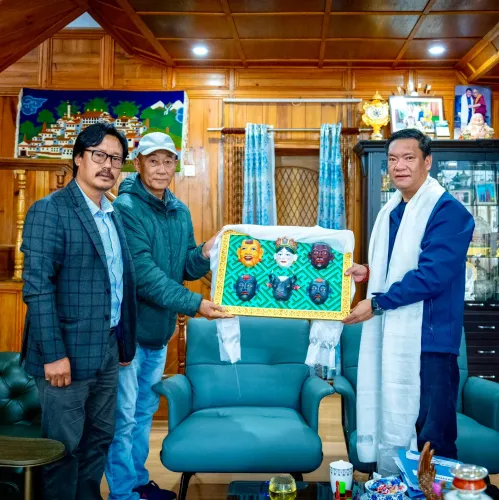 CM Pema Khandu Honours Thangka Artist for Monpa Yak Dance Artwork
