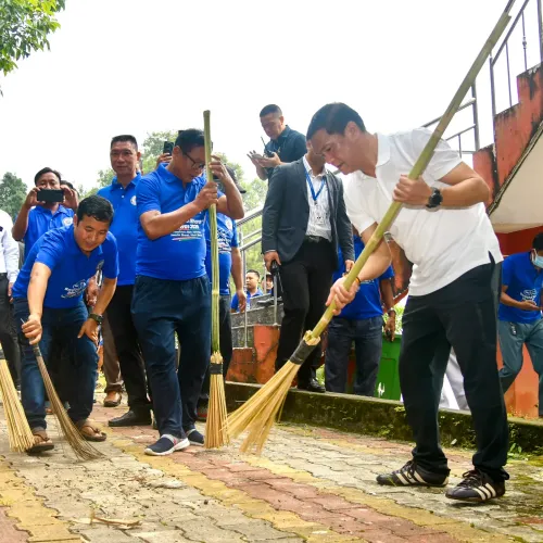 CM Pema Khandu Joins Gandhi Jayanti Clean-Up at Itafort