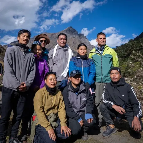 CM Pema Khandu meets NIMAS-trained trekkers bound for Jethang