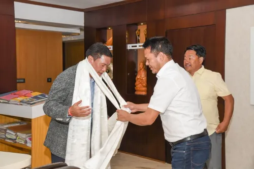 CM Pema Khandu Meets Tawang MLA, Local Leaders