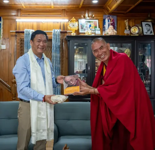 CM Pema Khandu Meets Tawang's Padma Shri Lamas, Receives Dalai Lama Book