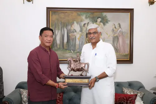 CM Pema Khandu meets Tourism Minister to push Arunachal's ITM bid