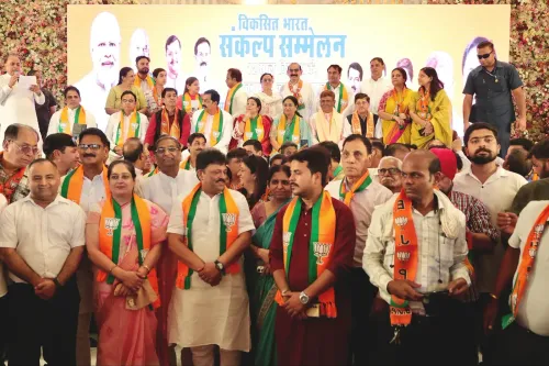 CM Rekha Gupta Holds Viksit Bharat Sankalp Sammelan in Shakurbasti