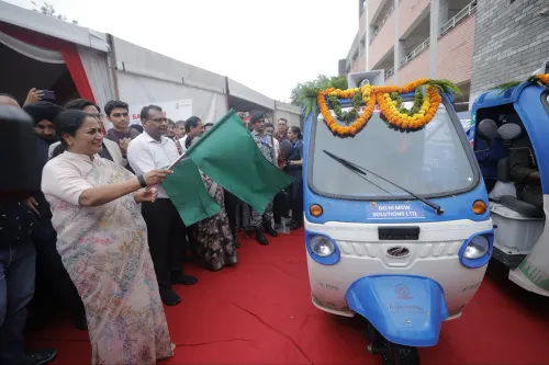 CM Rekha Gupta Launches 137 EVs, AB Cabling in Shalimar Bagh