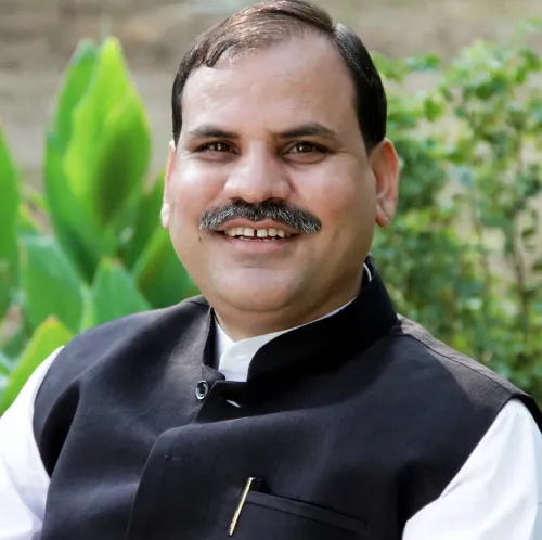 CM Sai Wishes Former Bilaspur MP Lakhanlal Sahu on Birthday
