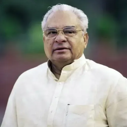 CM Saini Pays Tribute to Former Haryana CM Bhajan Lal