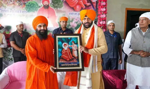CM Saini Visits Baba Bhumanshah Gaddi in Punjab's Khui Sarwar
