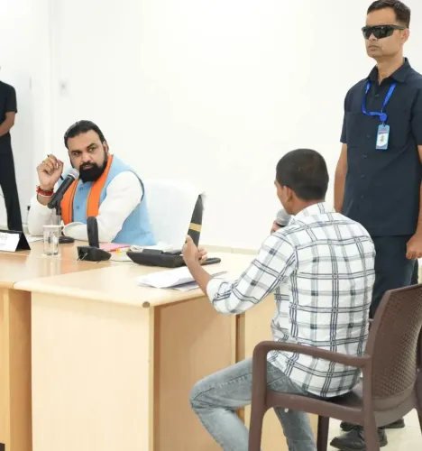 CM Samrat Choudhary Holds Public Grievance Hearing at Bihar Secretariat