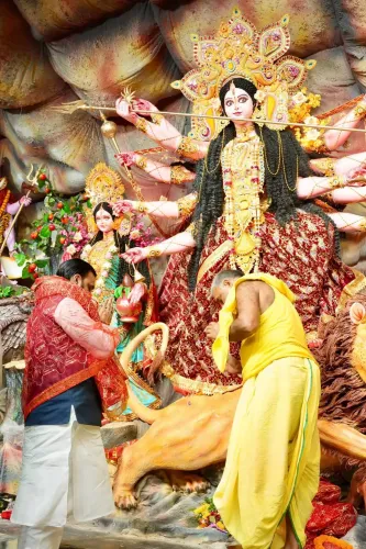CM Samrat Choudhary Offers Prayers at Three Patna Temples on Maha Saptami