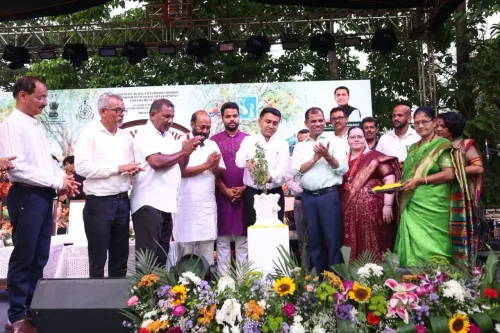 CM Sawant Attends Purumentacho Bazar for SHGs in Sankhali