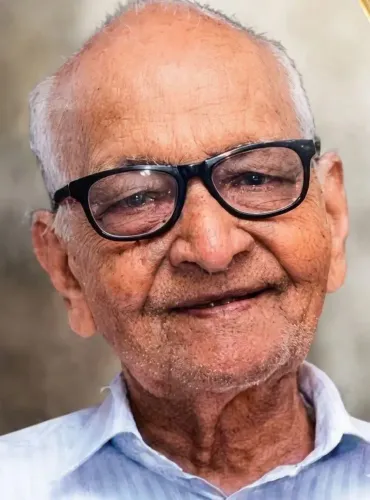 CM Sawant condoles death of Goa freedom fighter Prabhakar Moye