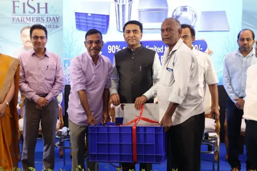 CM Sawant Launches Mud Crab, Fish Vendor Schemes on Fishers Day