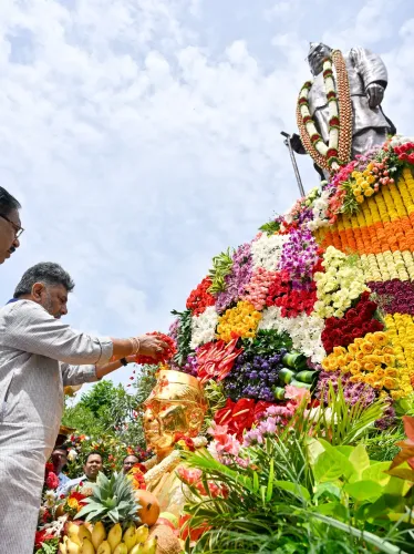 CM Shivakumar Pays Tribute to Jagjivan Ram on 40th Death Anniversary