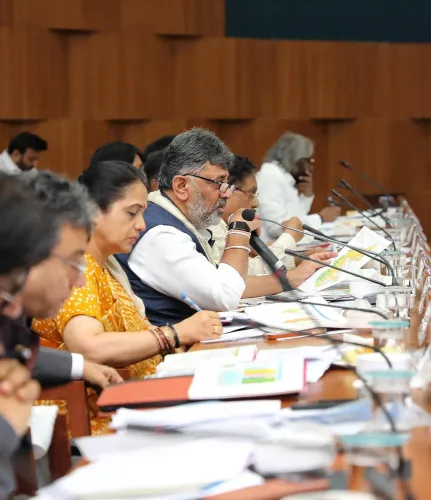 CM Shivakumar Reviews Belagavi Division Progress at Suvarna Soudha