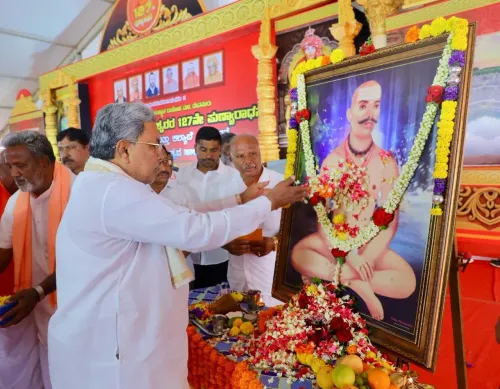 CM Siddaramaiah Opens 127th Punyaradhane at Devanuru Math