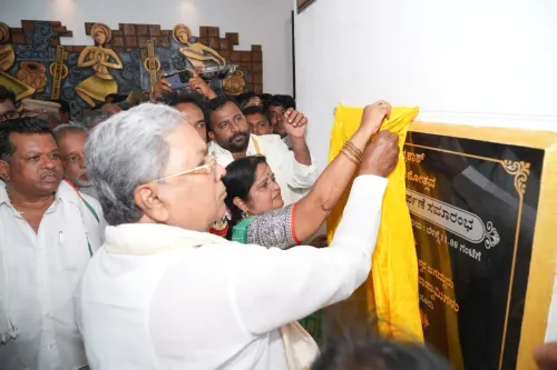 CM Siddaramaiah Unveils M.P. Prakash Statue in Hoovina Hadagali