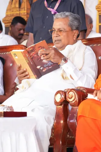 CM Siddaramaiah Unveils M.P. Prakash Statue on 86th Birth Anniversary