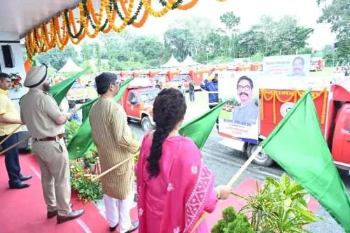 CM Soren flags off 58 mini fire tenders for Jharkhand