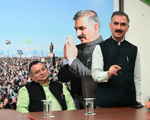 CM Sukhu Meets Pachhad Congress Workers, Reviews Scheme Delivery