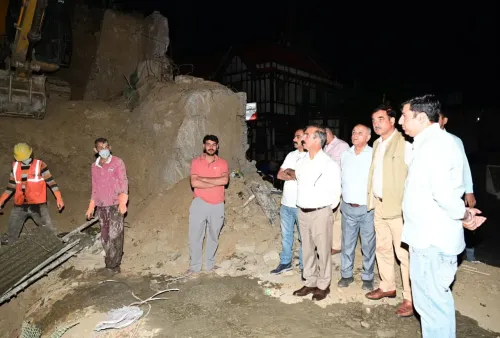 CM Sukhu Walks Oak Over to Chhota Shimla, Inspects Retaining Wall