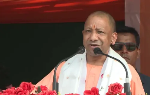 वीरांगना झलकारी बाई की पुण्यतिथि पर योगी और अन्य नेताओं ने दी श्रद्धांजलि