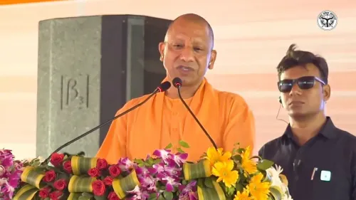 CM Yogi Hails Pratapgarh as Model of Self-Reliance