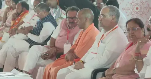 CM Yogi Inaugurates 53 Projects Worth ₹342 Cr in Agra