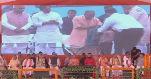 CM Yogi inaugurates medical college, 221 projects in Lalitpur