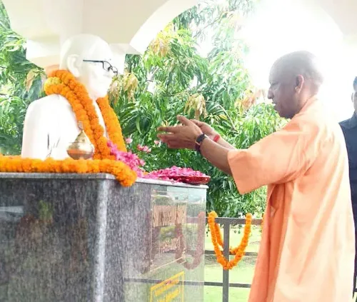 CM Yogi inaugurates rural hospital in Mau district