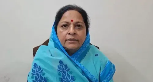 हनुमानगढ़ी नमाज विवाद: योगी के बयान पर विपक्ष का पलटवार, सपा-कांग्रेस बोली — भ्रष्टाचार पर जवाब दो