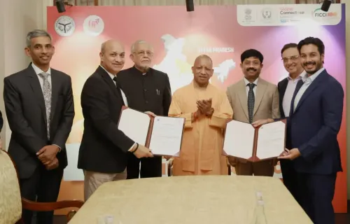 सीएम योगी के सिंगापुर दौरे का पहला दिन: 6,650 करोड़ के तीन एमओयू और 20,000 रोजगार के अवसर