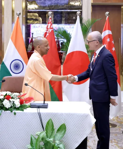 CM Yogi Meets Vietnam Ambassador at UP Trade Show 2026