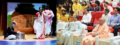 सीएम योगी ने ‘आनंद मठ’ की नाट्य प्रस्तुति का अवलोकन किया, कलाविदों का किया सम्मान