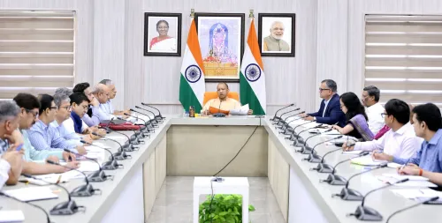 CM Yogi Orders 110 E-Buses for Jewar Airport Before June 15